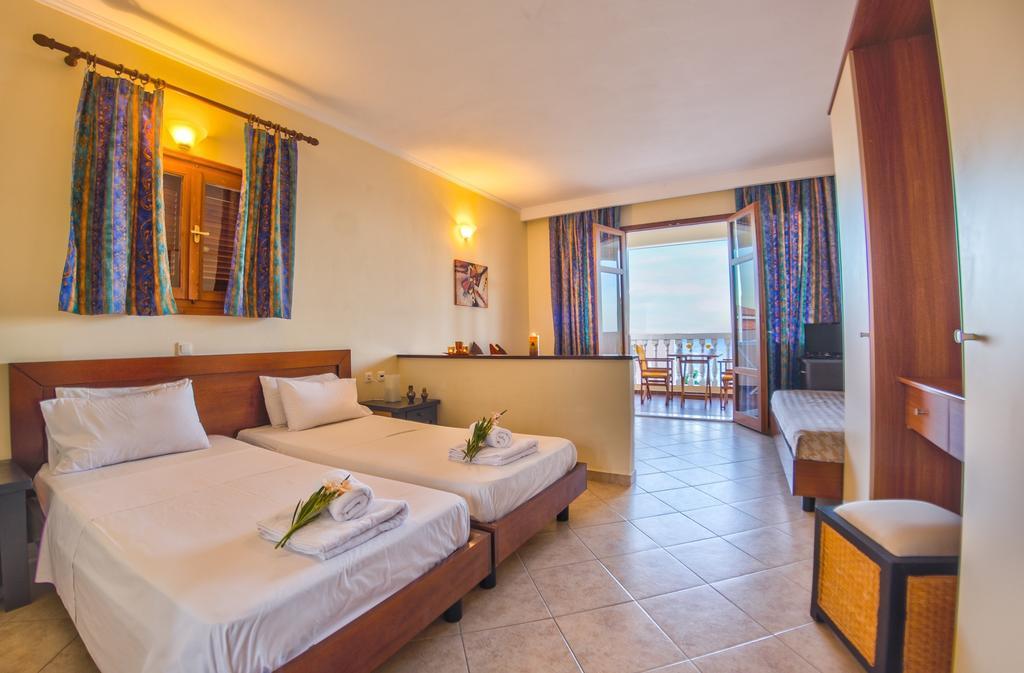 Loukas Apartments On The Waves Tragaki Rom bilde