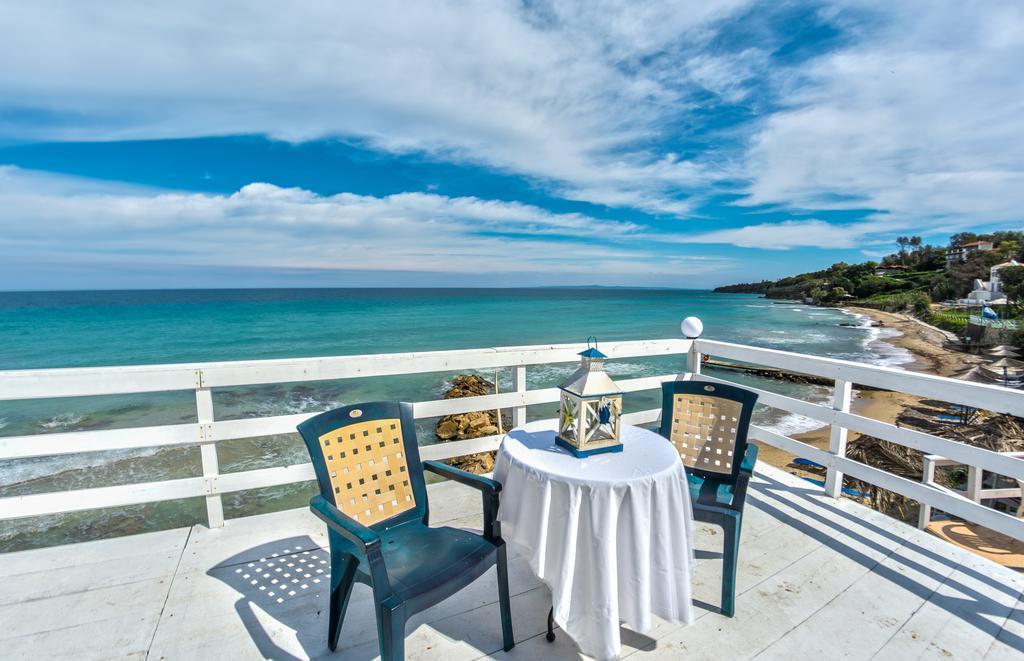 Loukas Apartments On The Waves Tragaki Rom bilde